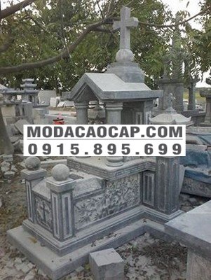 Mộ đá công giáo 8 là mẫu mộ công giáo đá đẹp và là sản phẩm mộ công giáo đá đẹp của Đá mỹ nghệ Anh Quân, Giá trị bền vững mai sau!