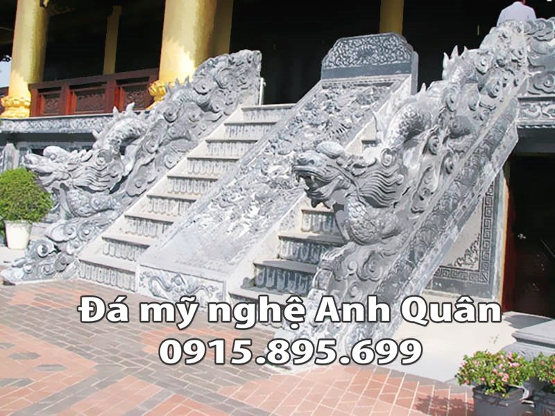 Mẫu chiếu rồng đá
