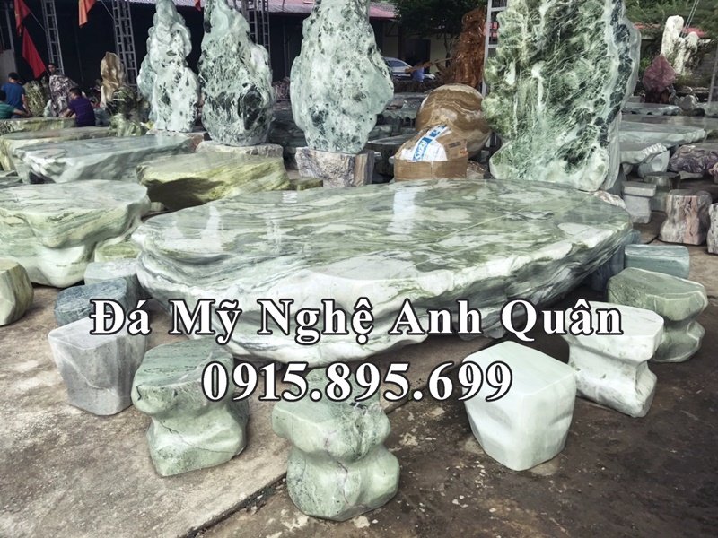 Ban-ghe-da-cao-cap-cho-gia-dinh-2-1