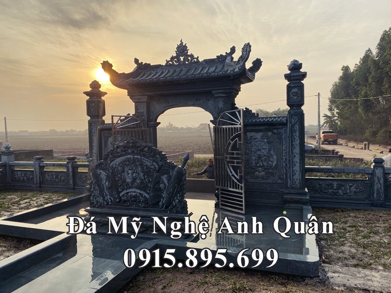 Mau Cong da cua Lang mo voi phia trong la Cuon thu da