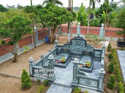 Siêu lăng mộ với khu lăng mộ riêng cho phần mộ của Ông Bà