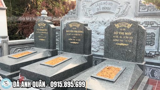 Chất liệu đá xanh rêu và đá granite cao cấp
